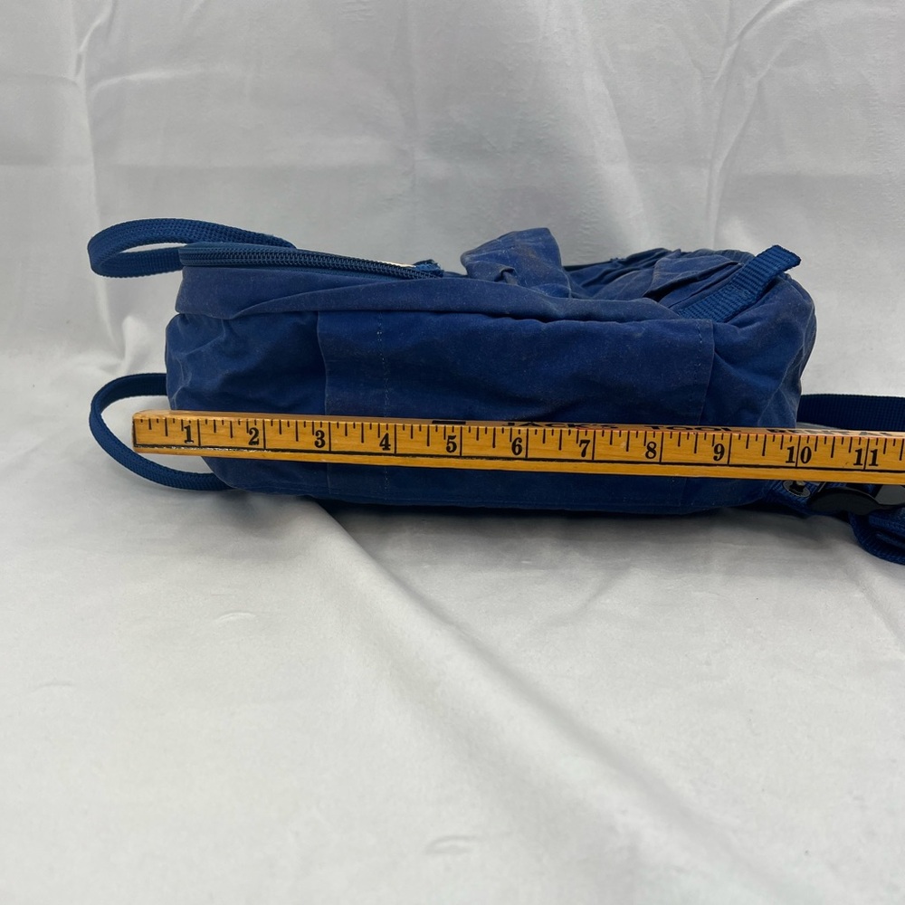 Fjallraven Kanken Mini Backpack - Picture 12 of 13